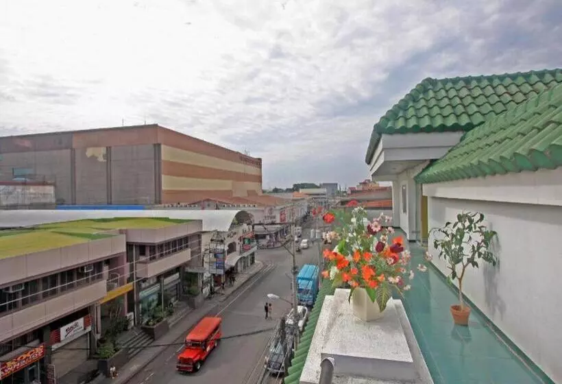 호텔 Galleria Davao