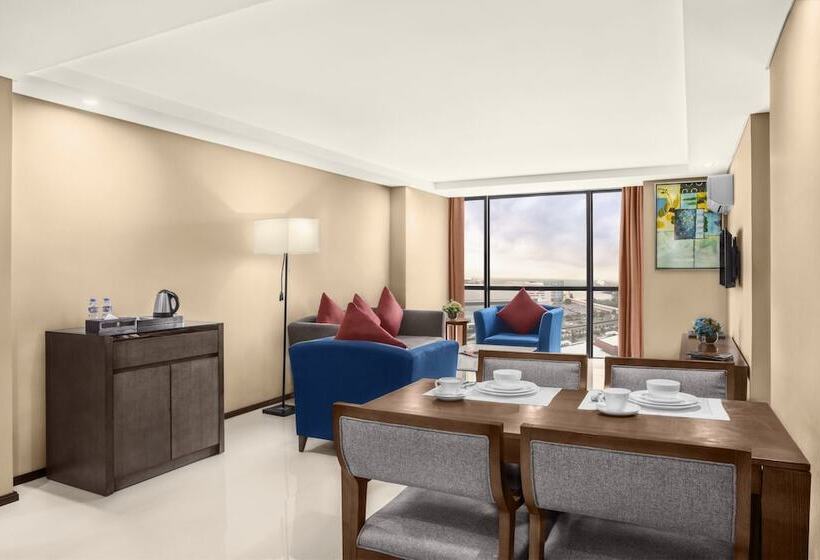 Golden Phoenix Hotel   Manila