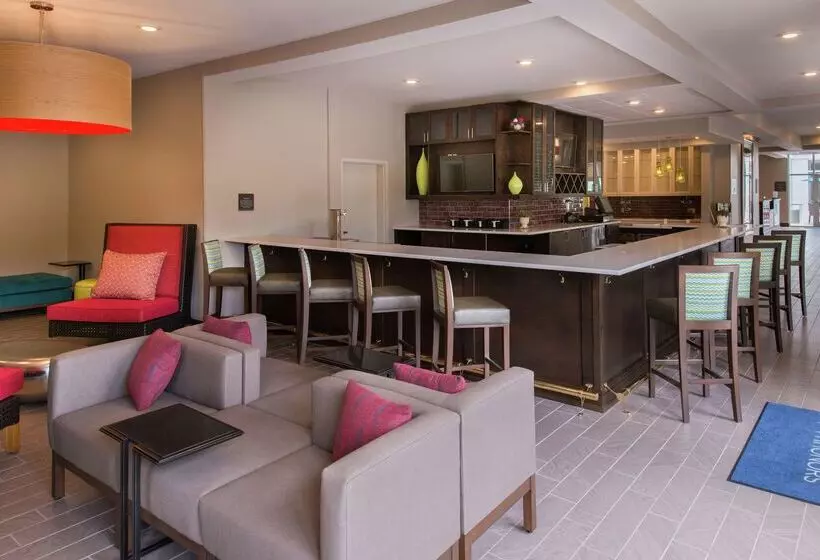 ホテル Hilton Garden Inn Bristol