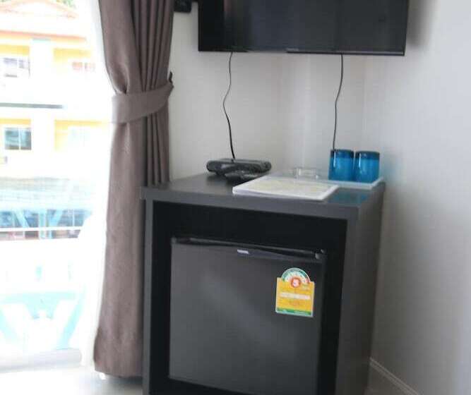 فندق Karon Sea Side