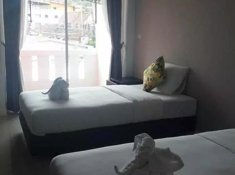 Hotel Karon Sea Side