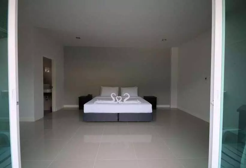 Hotel Karon Sea Side