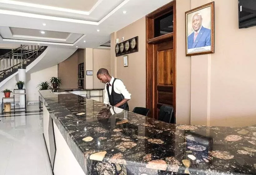 هتل King's Conference Centre