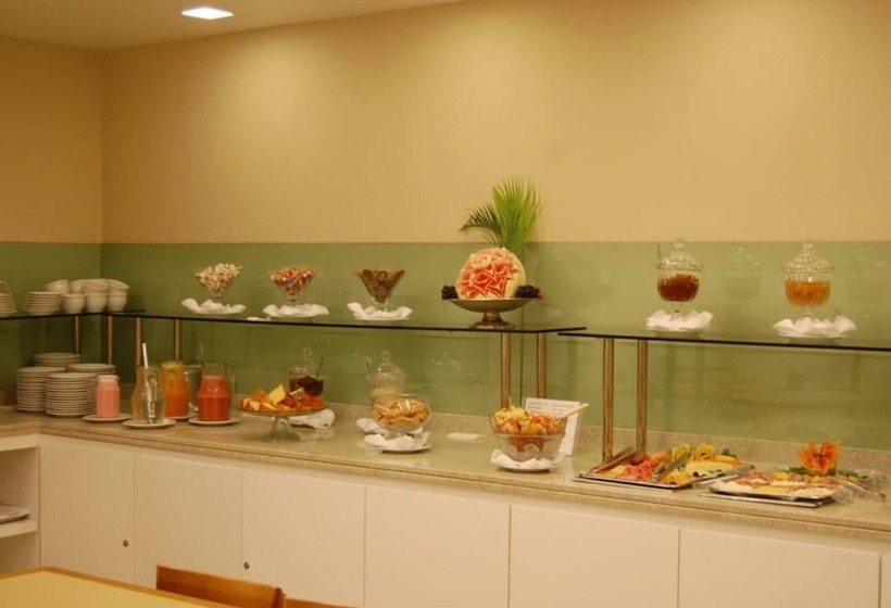 هتل Rede Andrade Navegantes