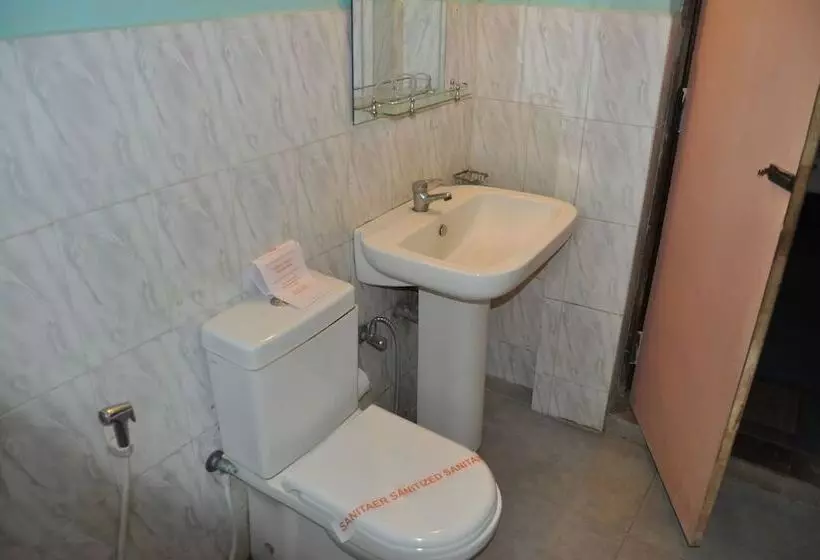 هتل Nilketha Villa Eco