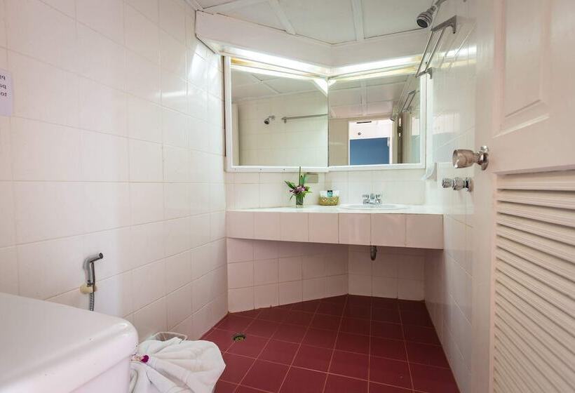 On Hotel Phuket   Sha