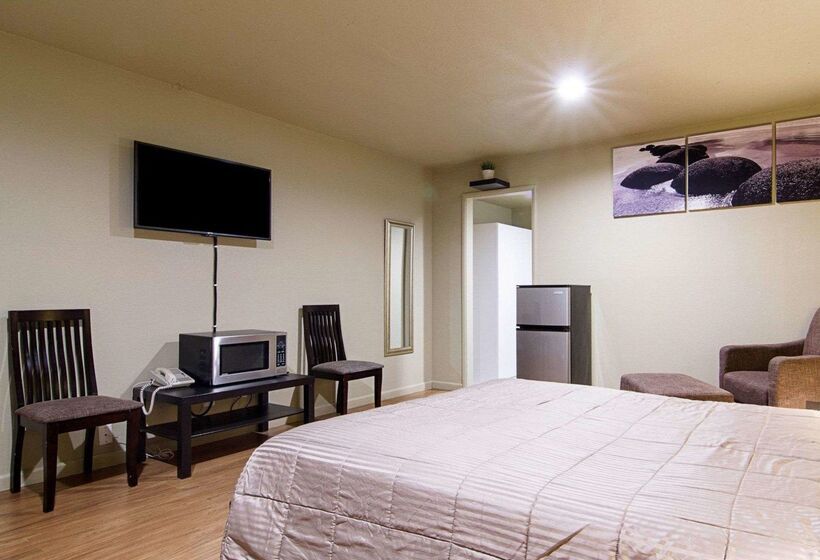 Отель Rodeway Inn Flagstaff East Route 66