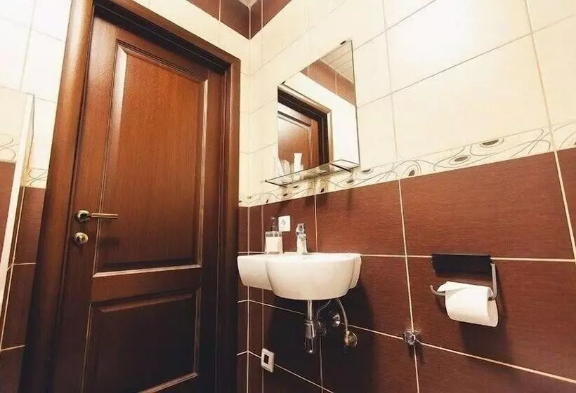 호텔 Shale On Komsomolskiy