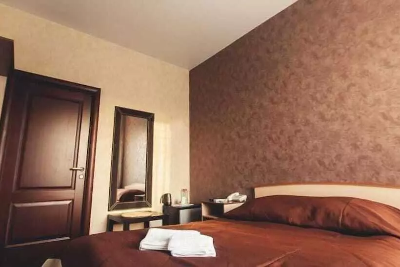 호텔 Shale On Komsomolskiy