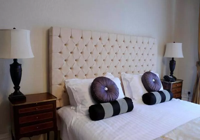 בית מלון כפרי The Georgian Townhouse