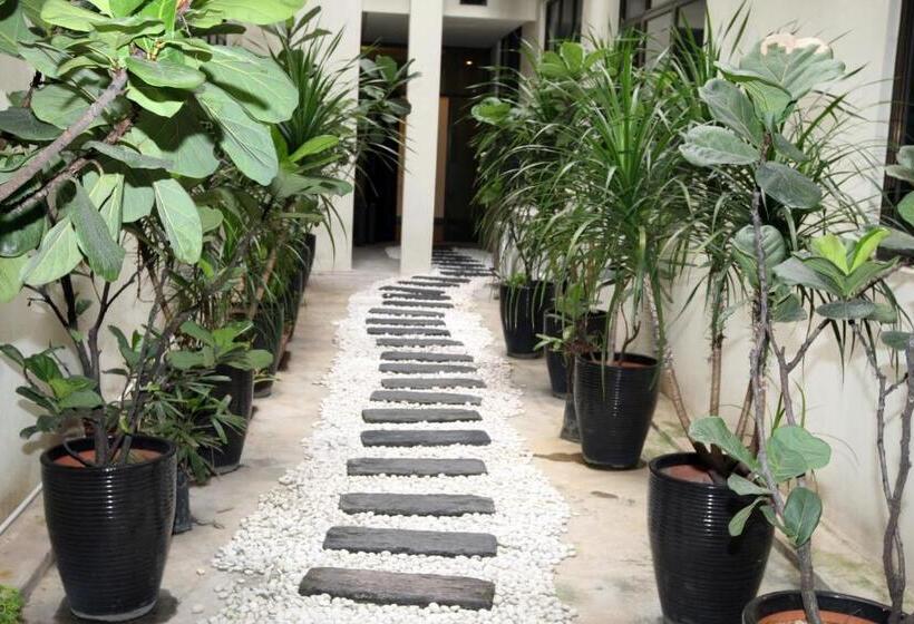 Hotel Uptown Imperial