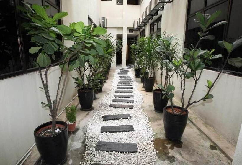 Hotel Uptown Imperial