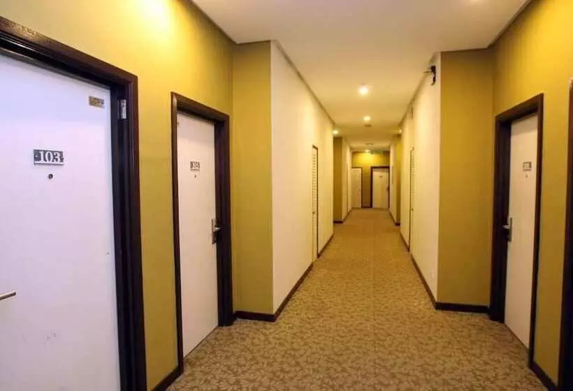 호텔 Uptown Imperial