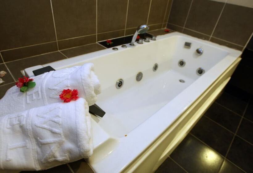 Hotel Uptown Imperial