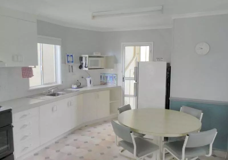 Leisure Lee Holiday Apartments