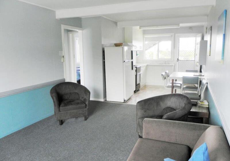 Leisure Lee Holiday Apartments