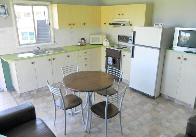 Leisure Lee Holiday Apartments