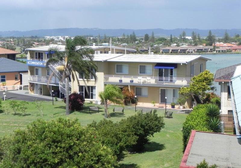 Leisure Lee Holiday Apartments