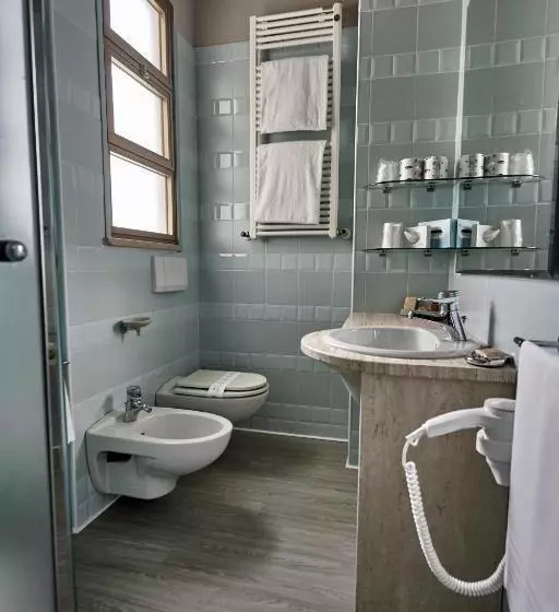 Rouge Hotel International