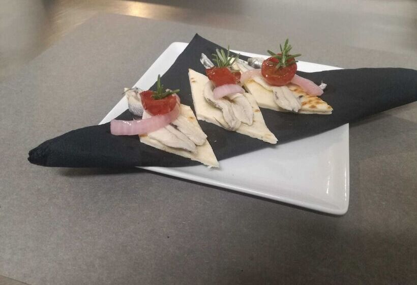 Rouge Hotel International