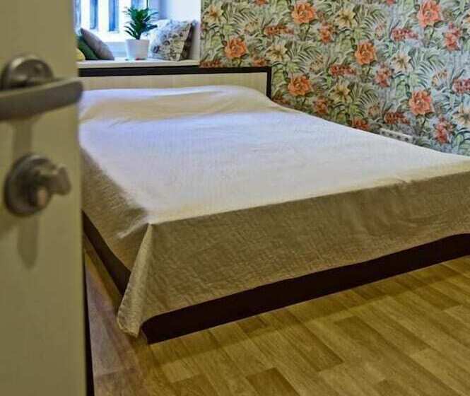 Bravo Hostel Na Kazanskoy