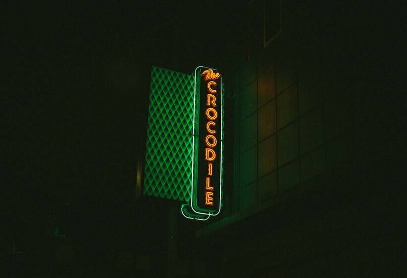 酒店 Crocodile & Crocodile Music Venue