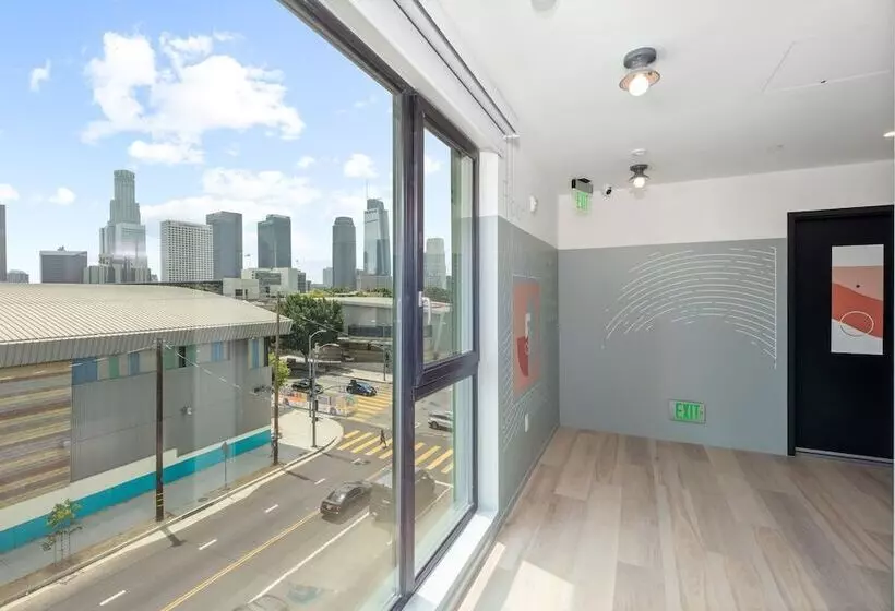 Hotelli The Metric  Los Angeles Downtown