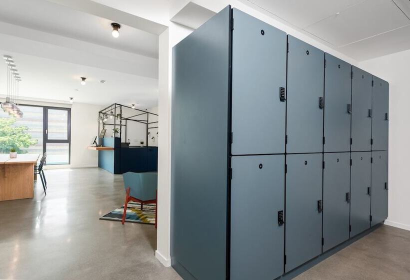 בית מלון כפרי The Metric  Los Angeles Downtown