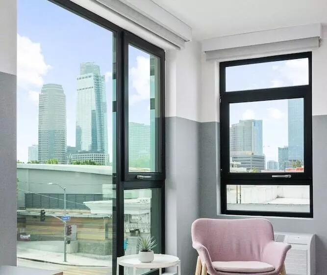 Hotelli The Metric  Los Angeles Downtown