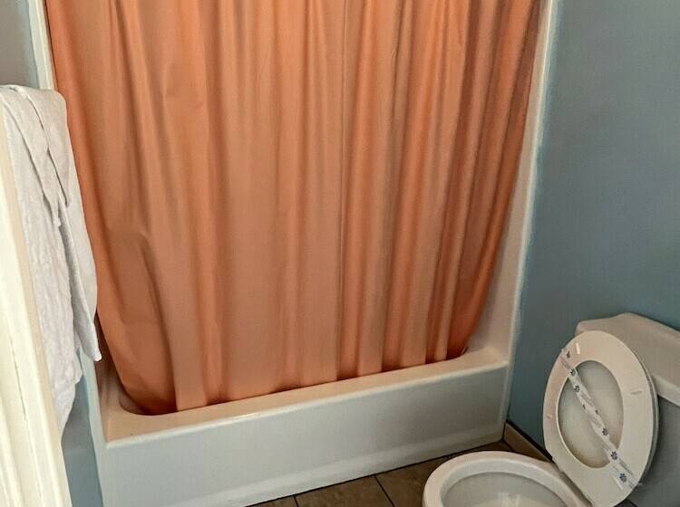 مُتل Deluxe Inn La