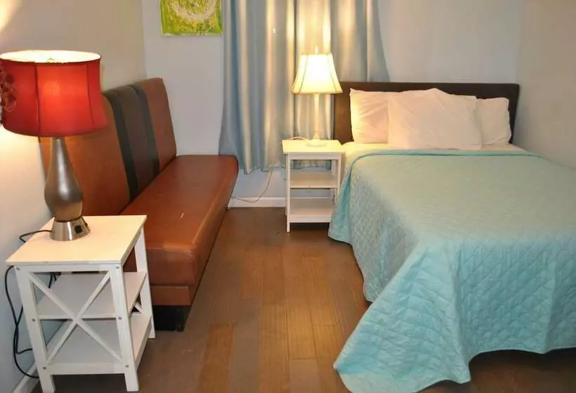 پانسیون Motel Casa Downtown Guest House