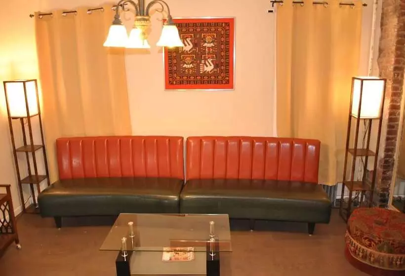 پانسیون Motel Casa Downtown Guest House