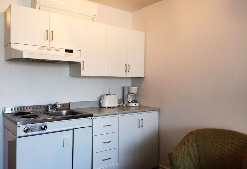 Duvernay Studios And Suites