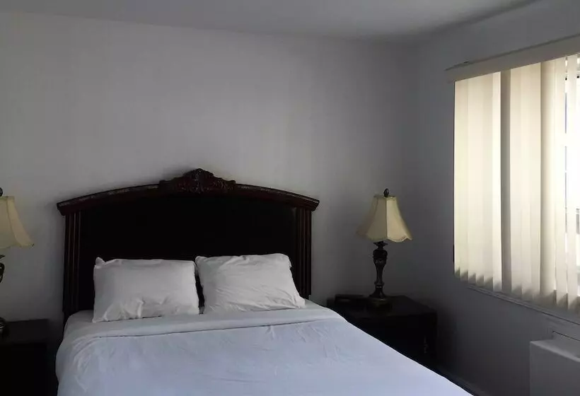 Duvernay Studios And Suites