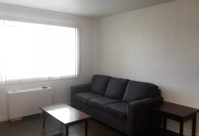 Duvernay Studios And Suites