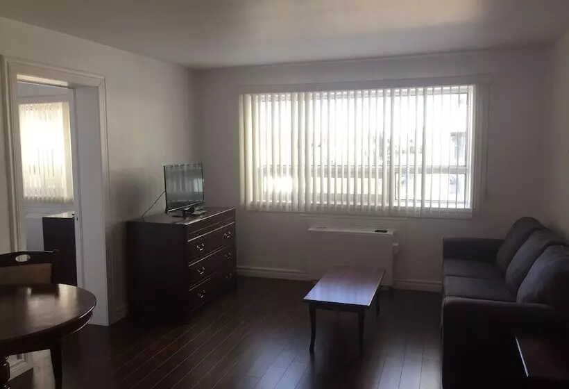 Duvernay Studios And Suites