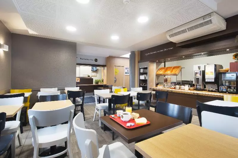 B&b Hotel Lyon Saint Bonnet Mi Plaine