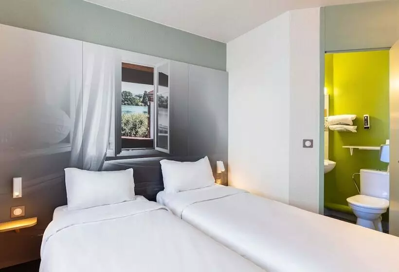 B&b Hotel Lyon Saint Bonnet Mi Plaine