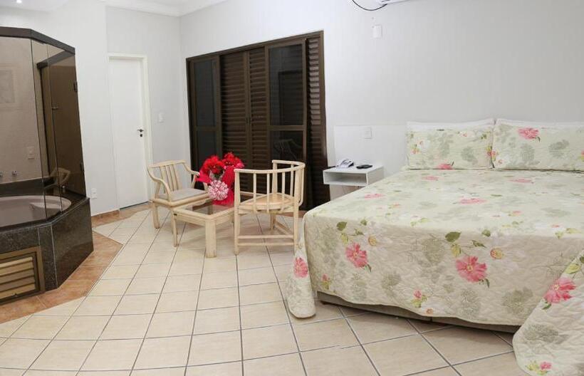 Отель Big Executive