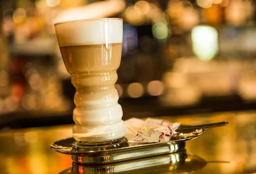 Szálloda & Bildungszentrum Matt