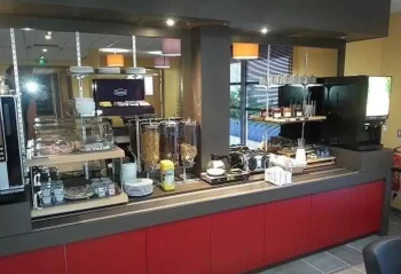 Brit Hotel Confort Villeneuve Sur Lot