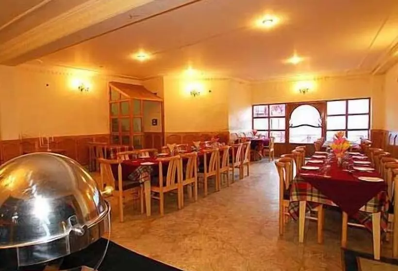 Отель Cliff Top Club