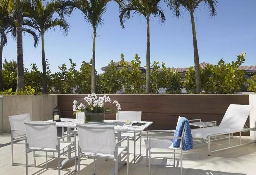 Grand Beach Hotel Surfside West