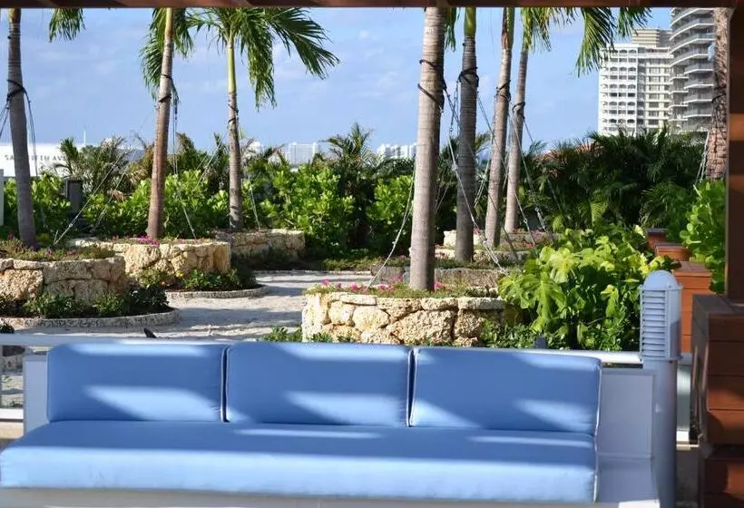 Grand Beach Hotel Surfside West