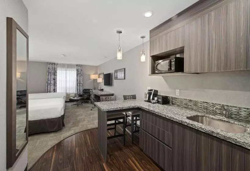 ホテル Home Inn & Suites Saskatoon South