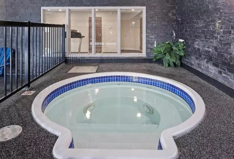 ホテル Home Inn & Suites Saskatoon South