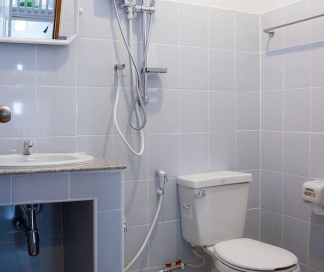 호텔 Krabi Pitta House