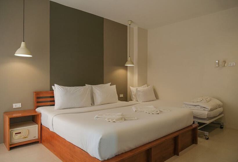 호텔 Krabi Pitta House