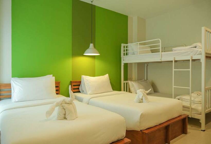 호텔 Krabi Pitta House