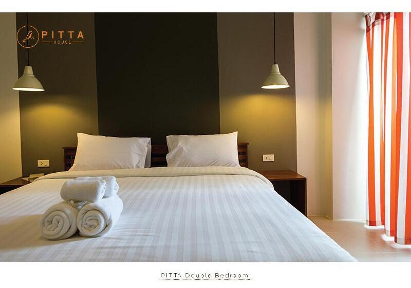 호텔 Krabi Pitta House